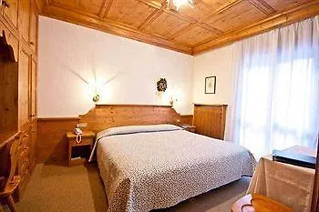 Al Larin Hotel 3*